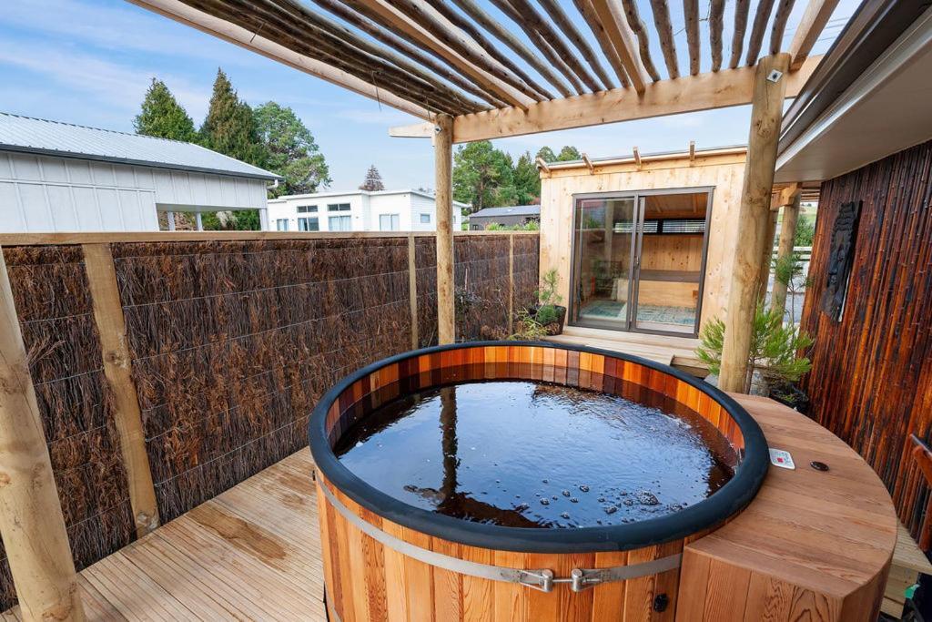 The Purple House - Ohakune Home With Spa Pool Luaran gambar