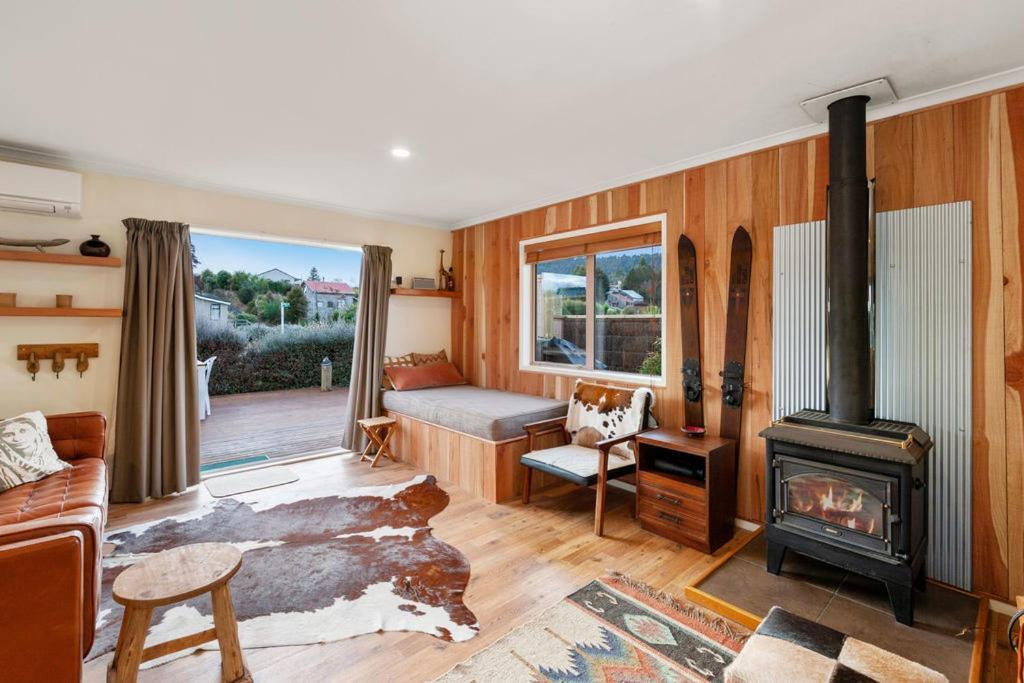 The Purple House - Ohakune Home With Spa Pool Luaran gambar